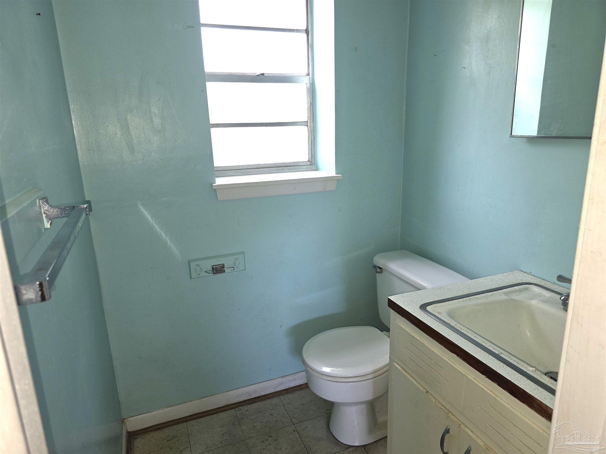 1402 E Leonard Street Pensacola FL 32503