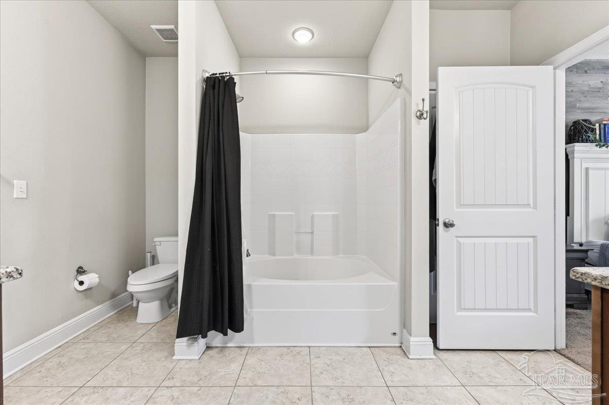 1819 Waterford Sound Boulevard Gulf Breeze FL 32563