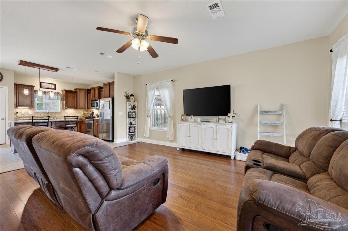 1819 Waterford Sound Boulevard Gulf Breeze FL 32563