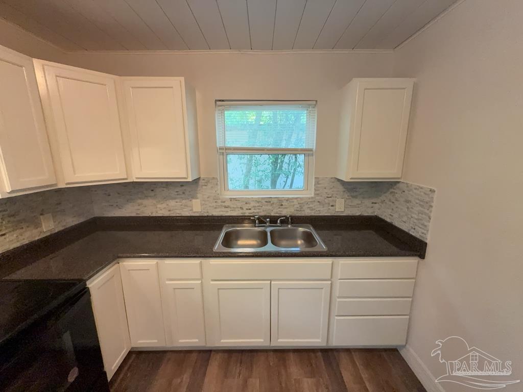 4531 Versailles Drive Pensacola FL 32505