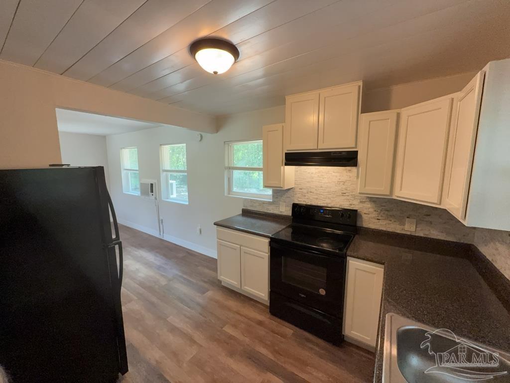 4531 Versailles Drive Pensacola FL 32505