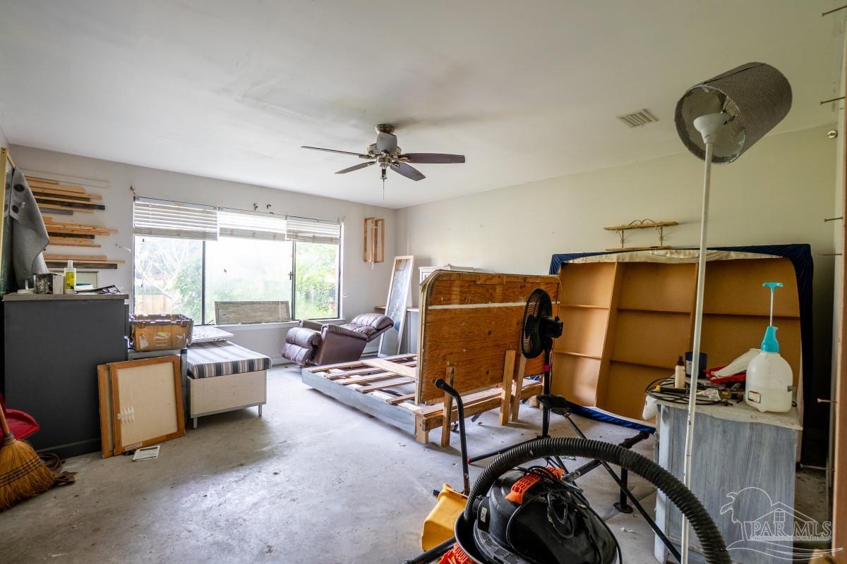 406 Twin Lakes Drive Pensacola FL 32504