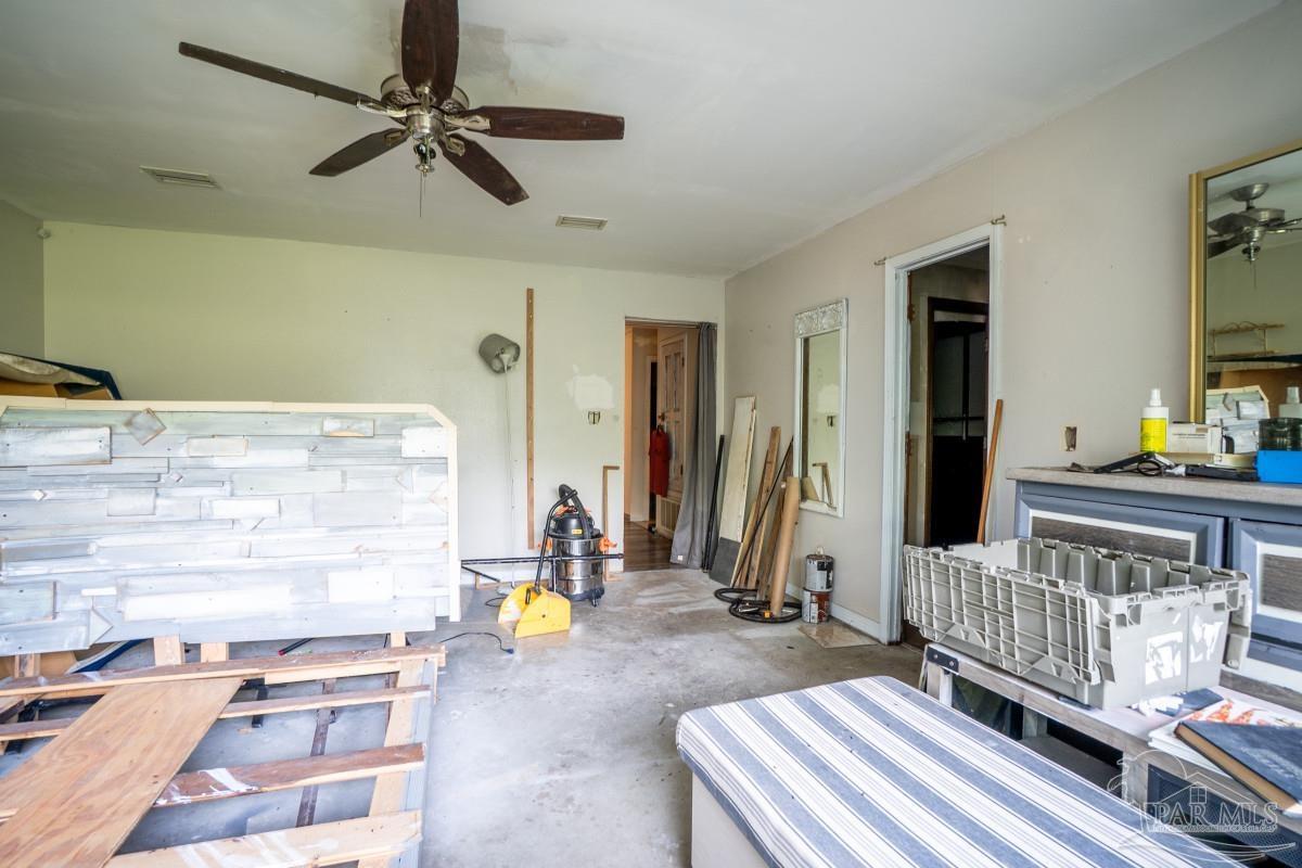 406 Twin Lakes Drive Pensacola FL 32504