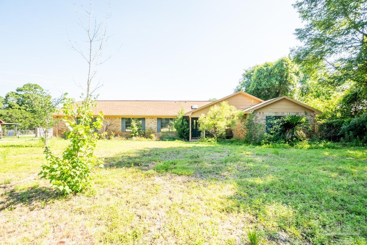 406 Twin Lakes Drive Pensacola FL 32504