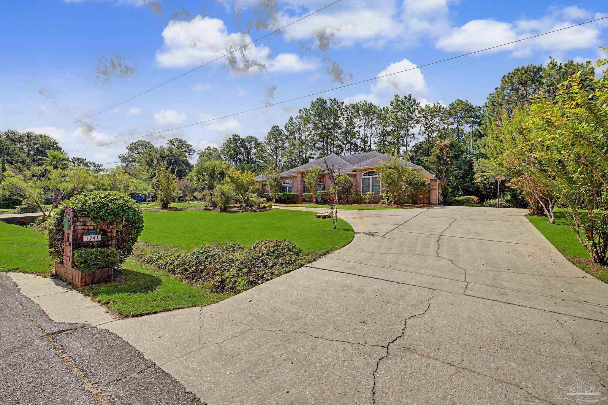 1241 Tecumseh Trail Pensacola FL 32514