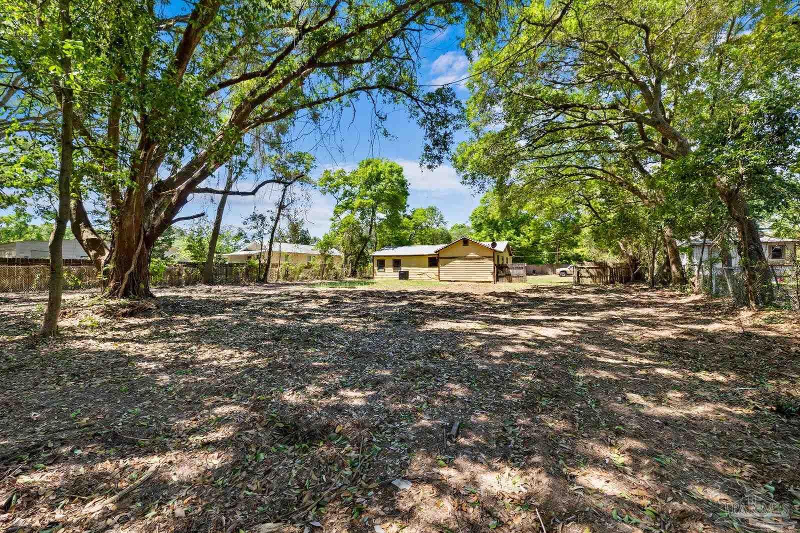 2403 E Johnson Avenue Pensacola FL 32514