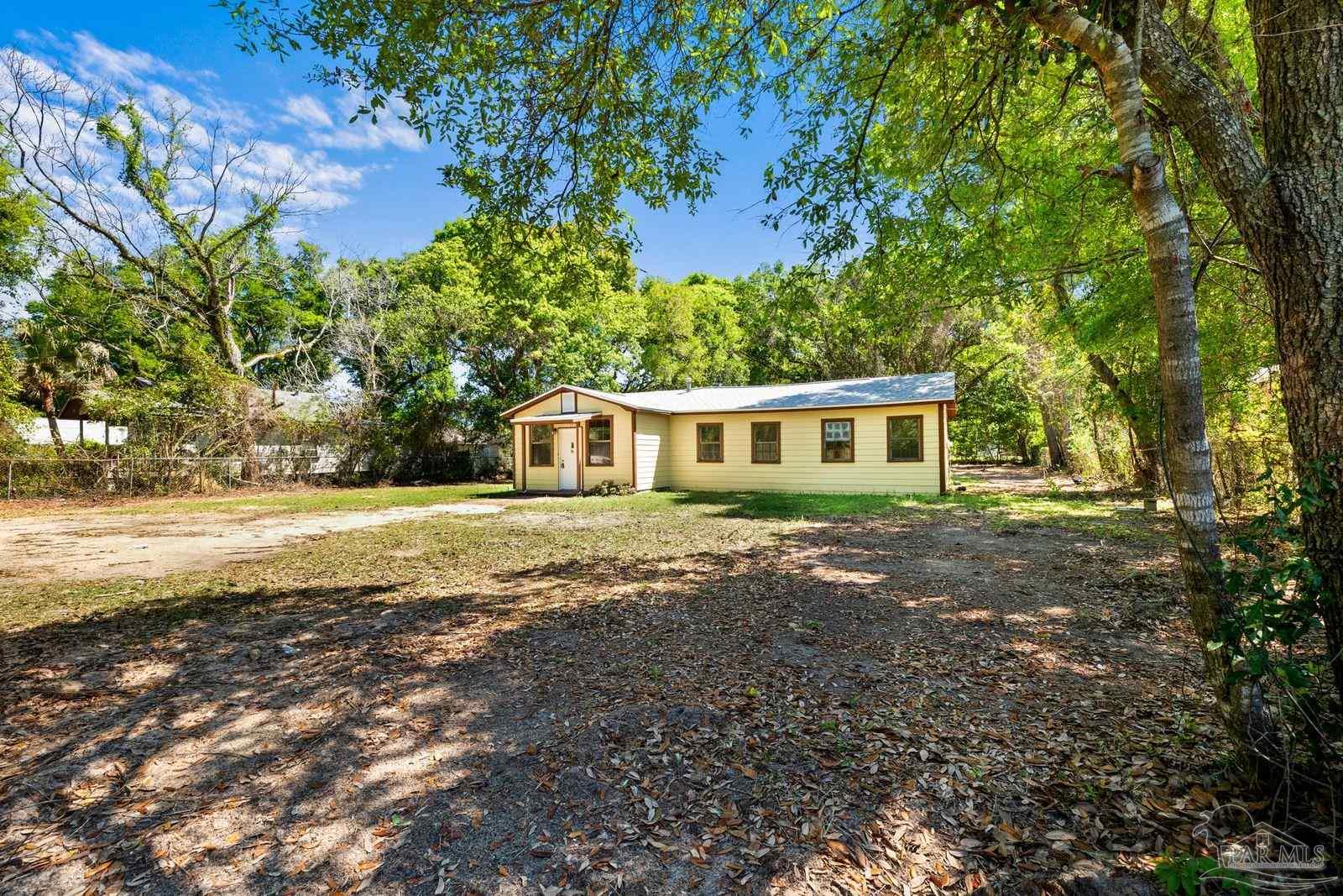 2403 E Johnson Avenue Pensacola FL 32514