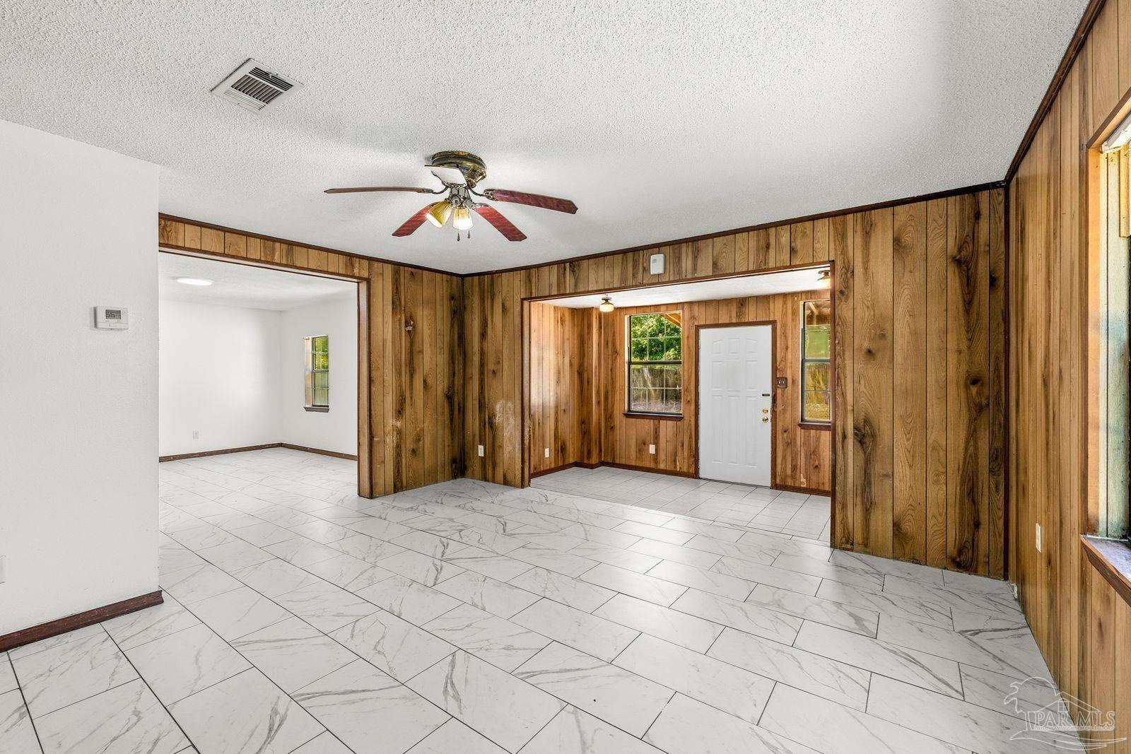 2403 E Johnson Avenue Pensacola FL 32514