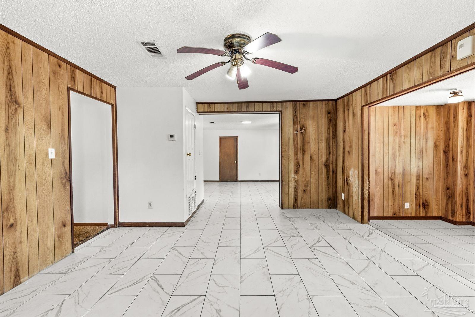 2403 E Johnson Avenue Pensacola FL 32514