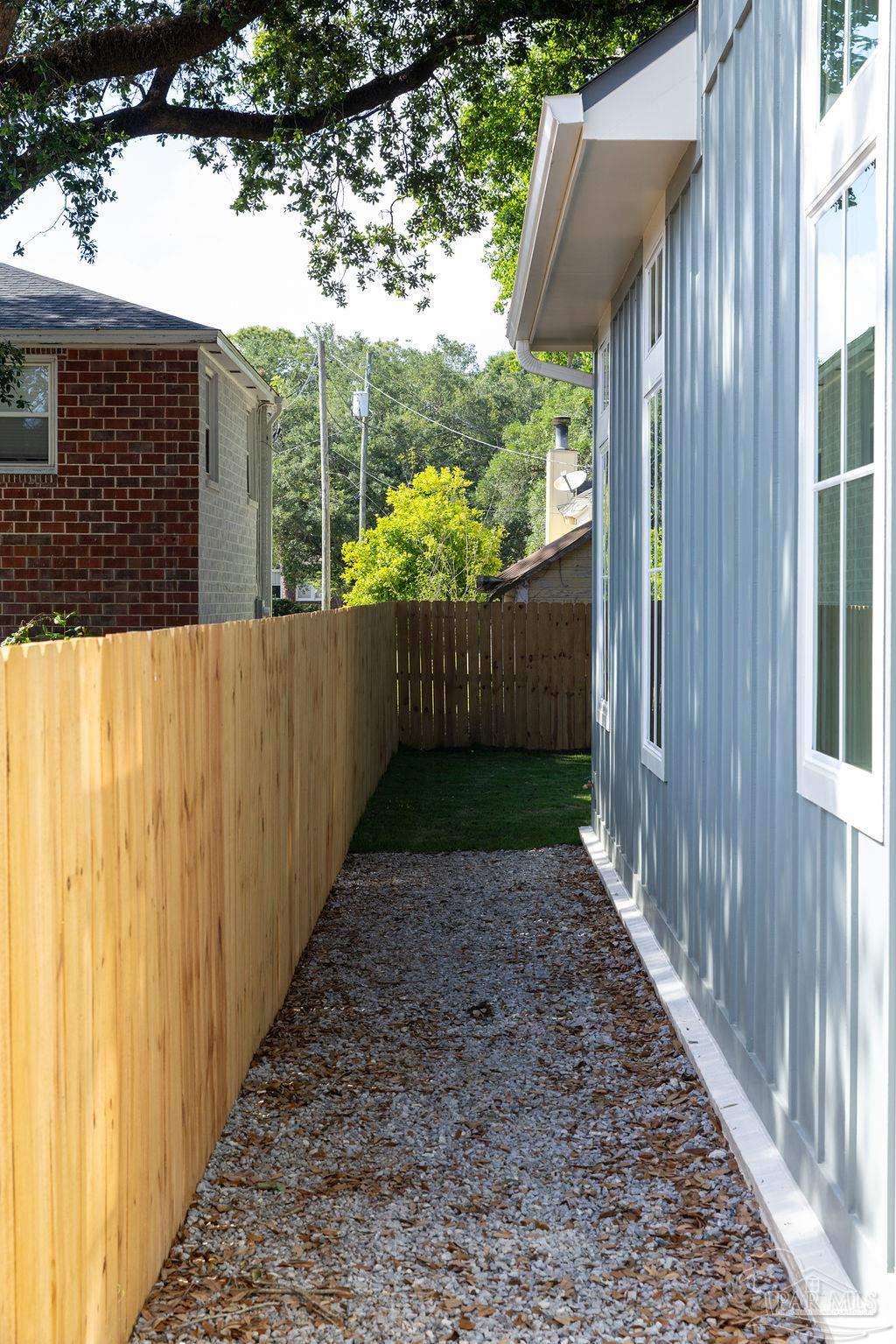 1608 E Avery Street Pensacola FL 32503