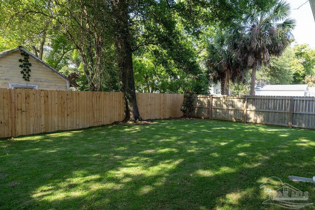 1608 E Avery Street Pensacola FL 32503