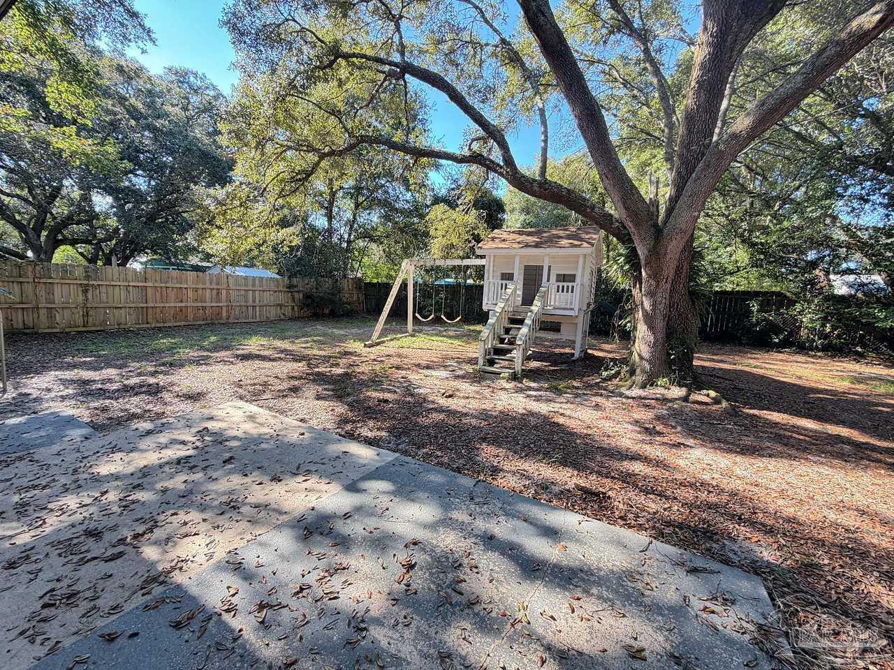 8240 Sedgefield Drive Pensacola FL 32507
