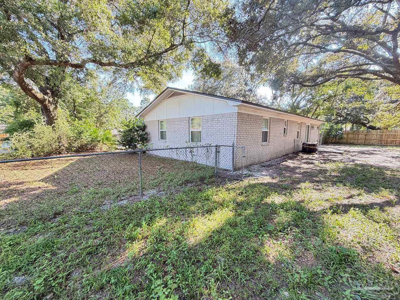 8240 Sedgefield Drive Pensacola FL 32507