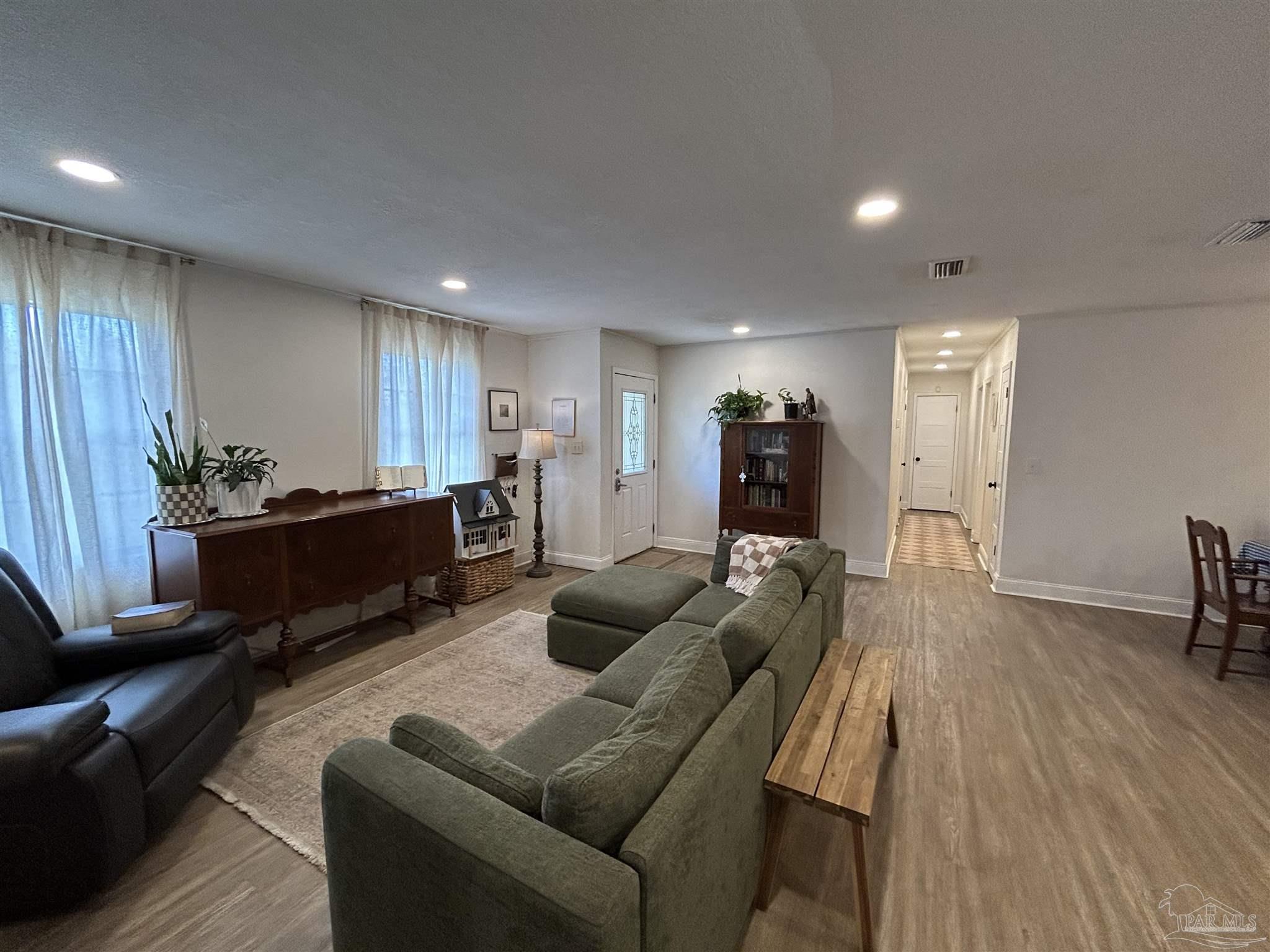 6649 Highway 29 Molino FL 32577