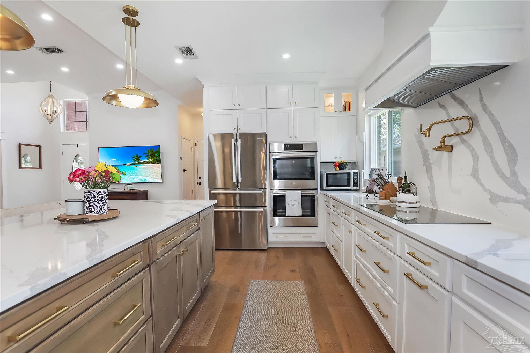4004 Longwood Circle Gulf Breeze FL 32563