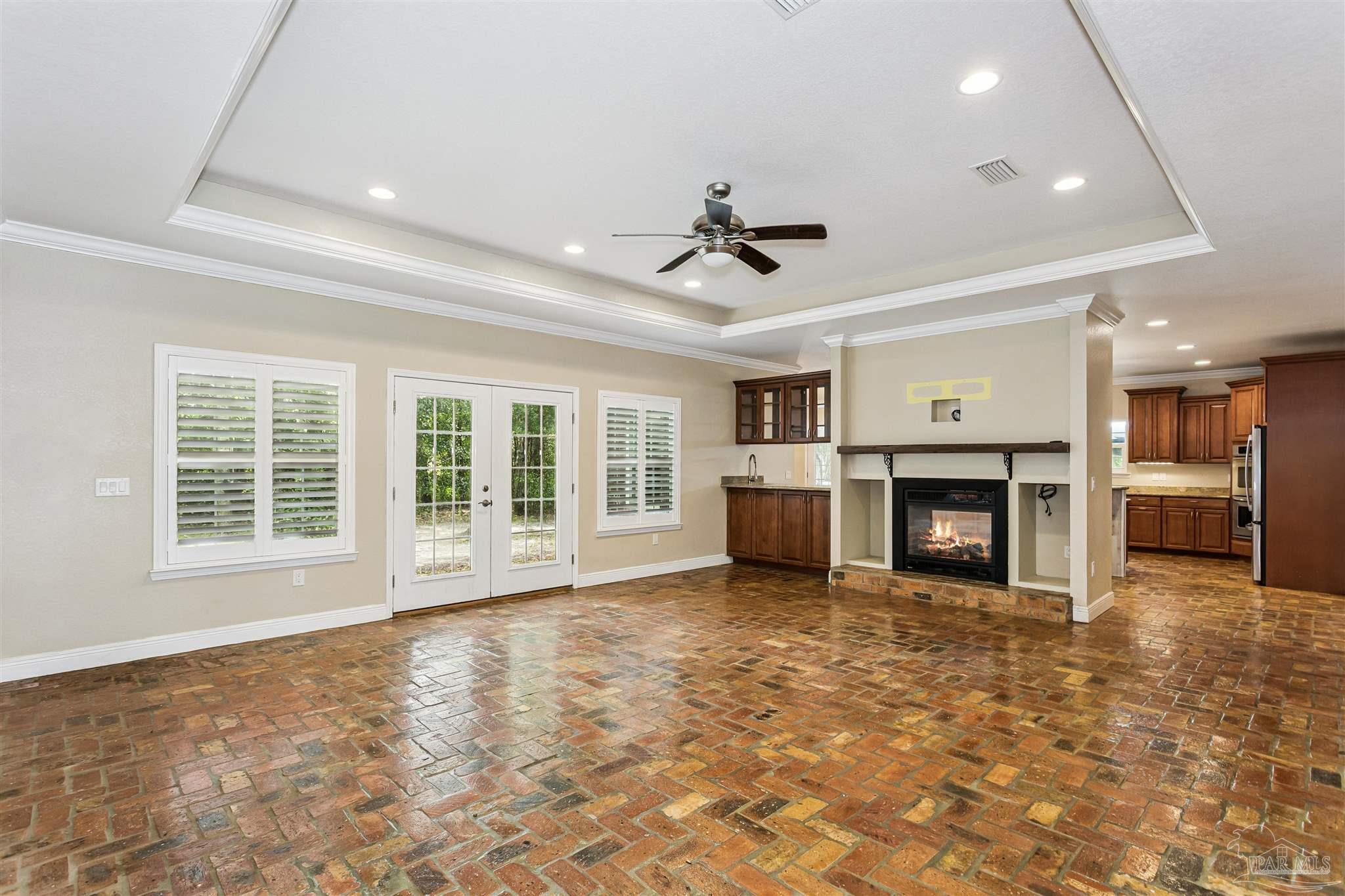 16340 Innerarity Pt Road Pensacola FL 32507