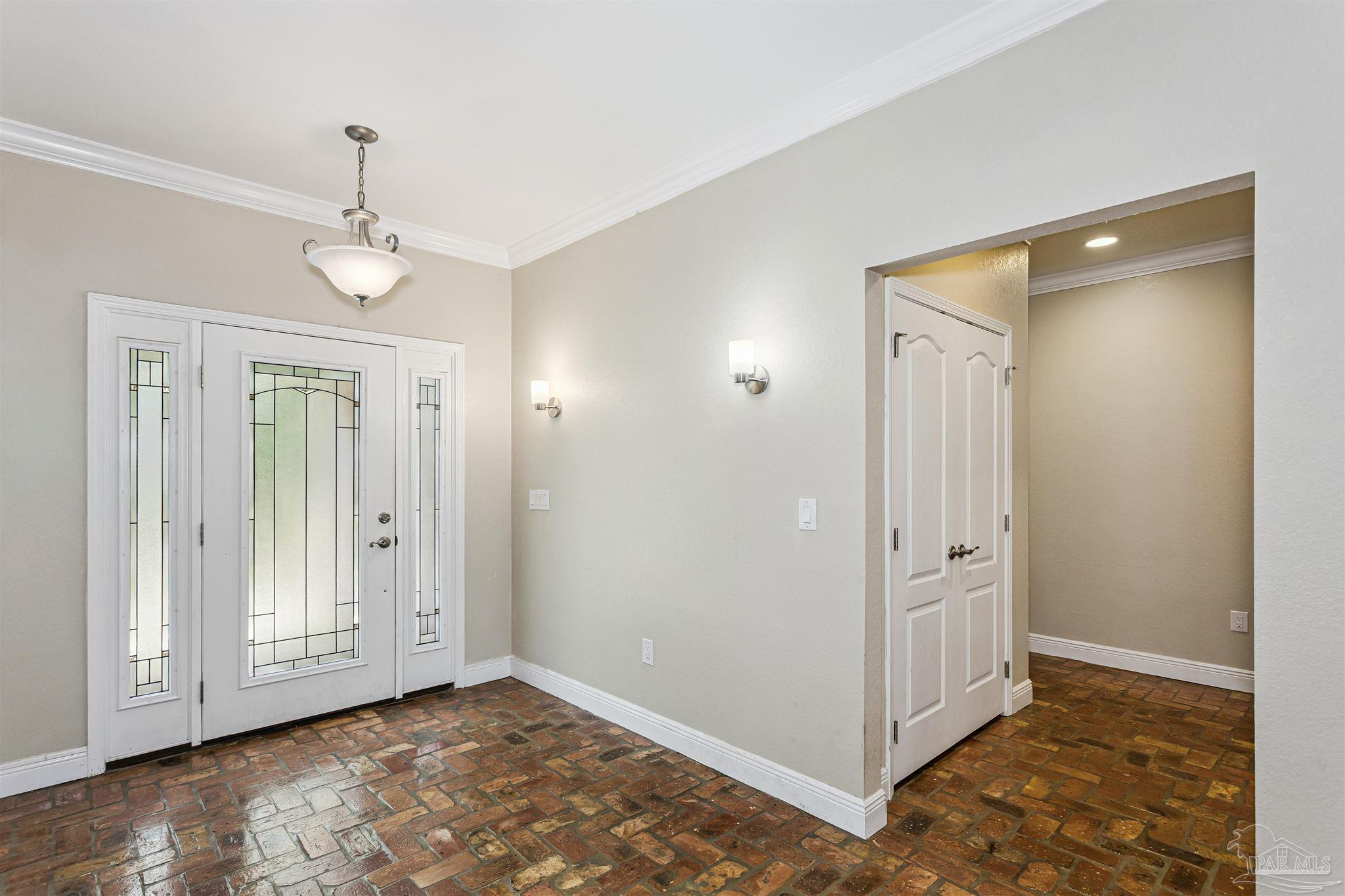 16340 Innerarity Pt Road Pensacola FL 32507