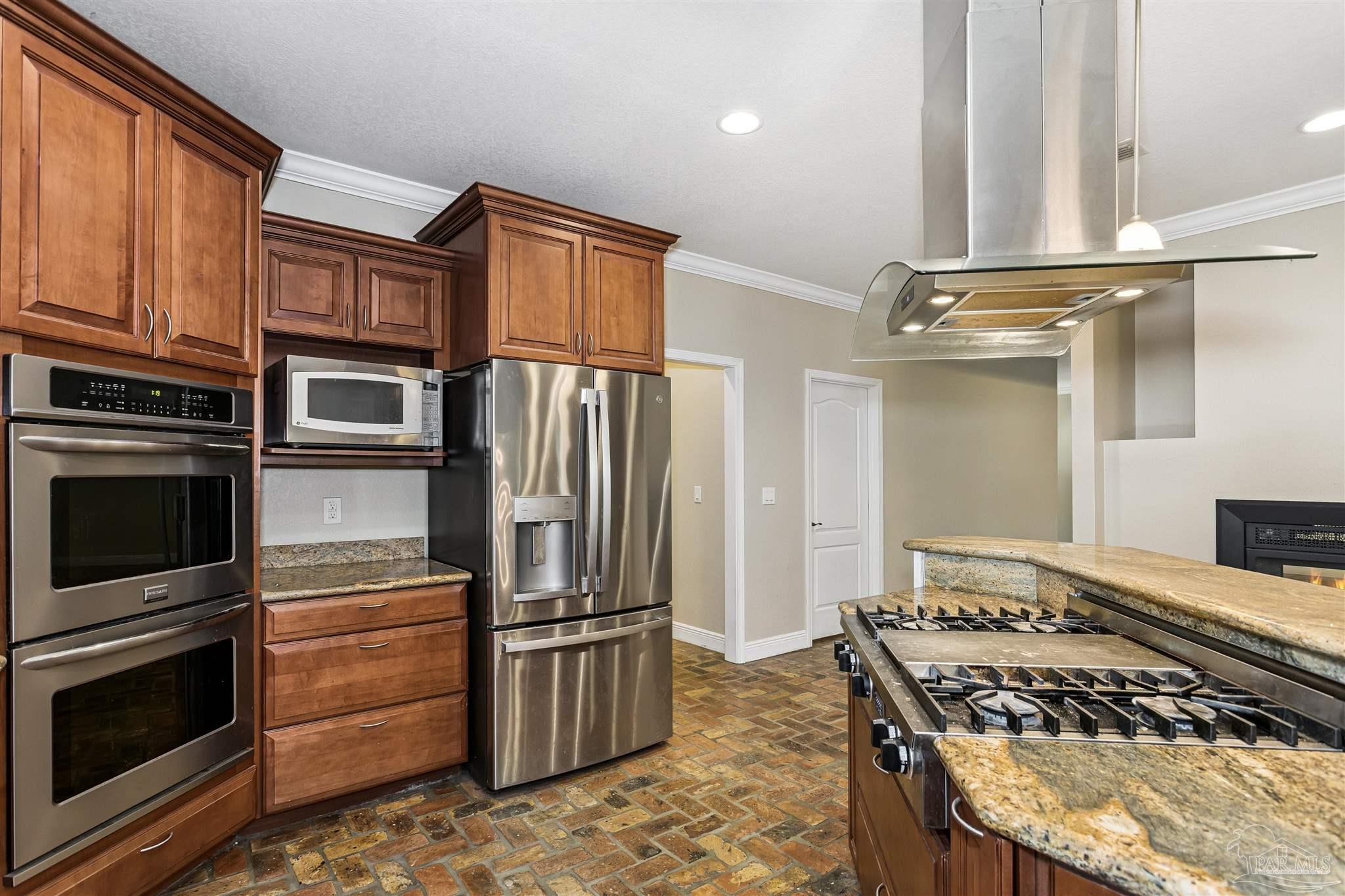 16340 Innerarity Pt Road Pensacola FL 32507