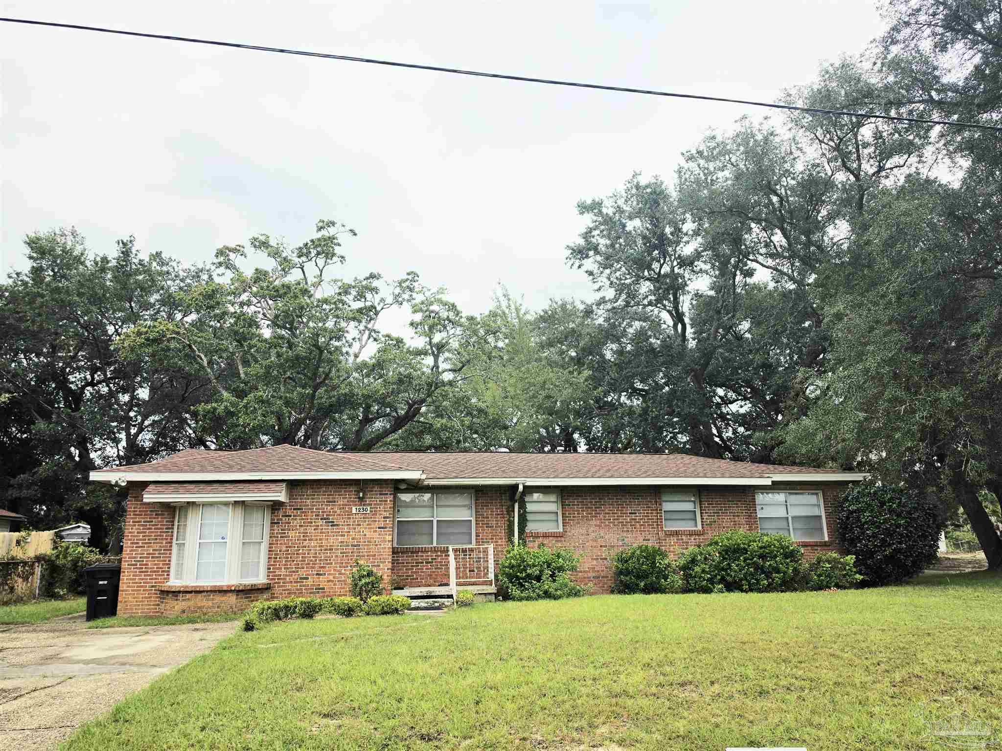 1230 E Leonard Street Pensacola FL 32503