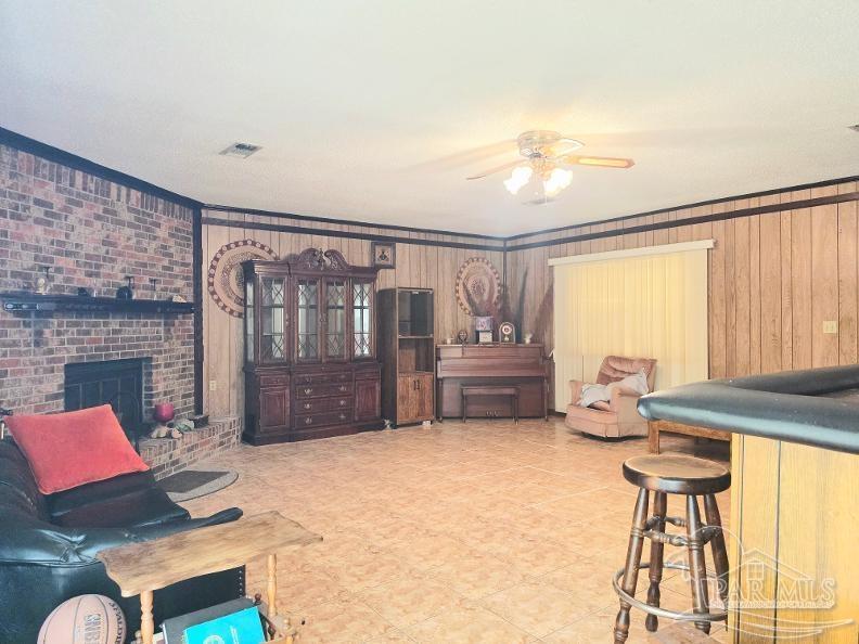 1230 E Leonard Street Pensacola FL 32503