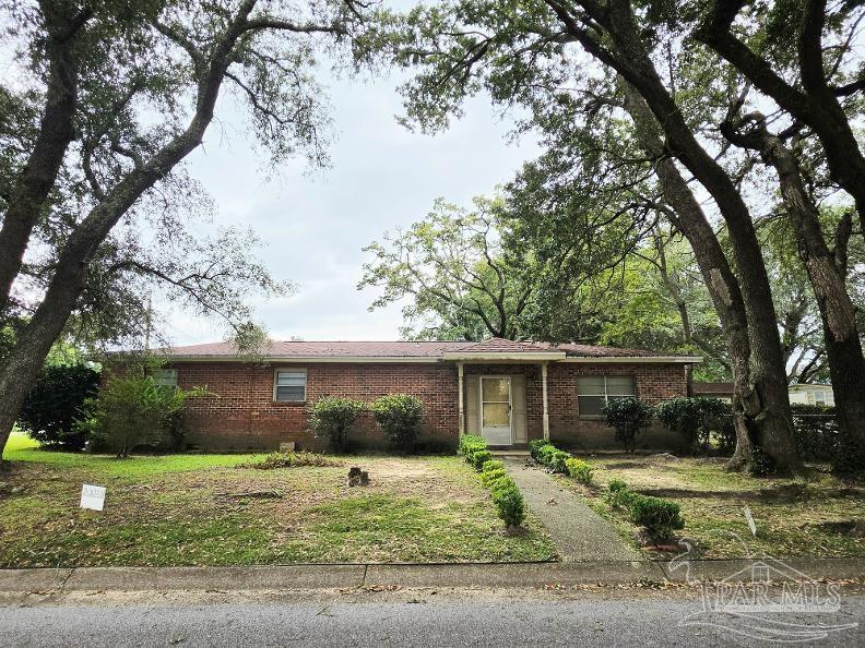 1230 E Leonard Street Pensacola FL 32503