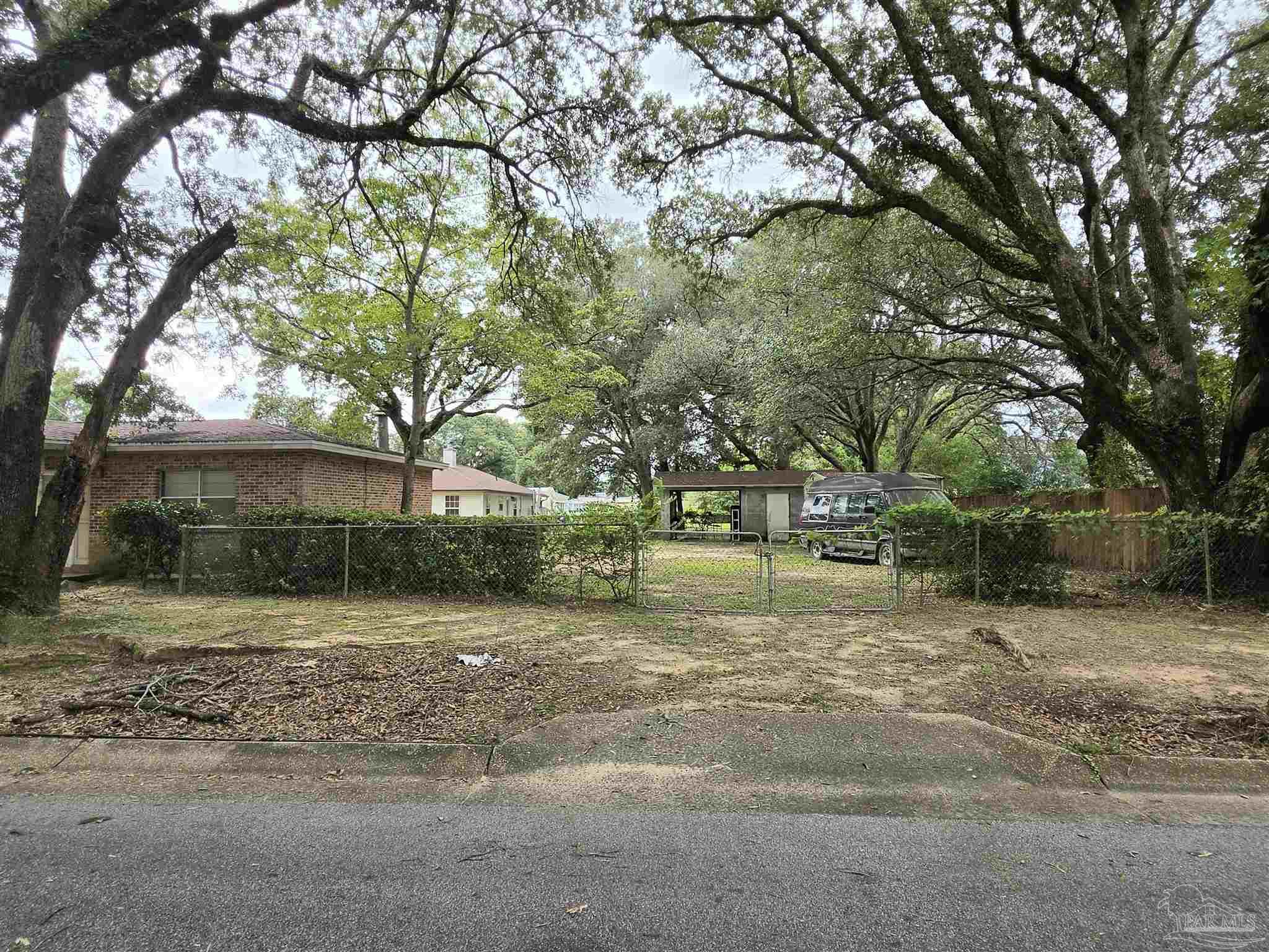 1230 E Leonard Street Pensacola FL 32503