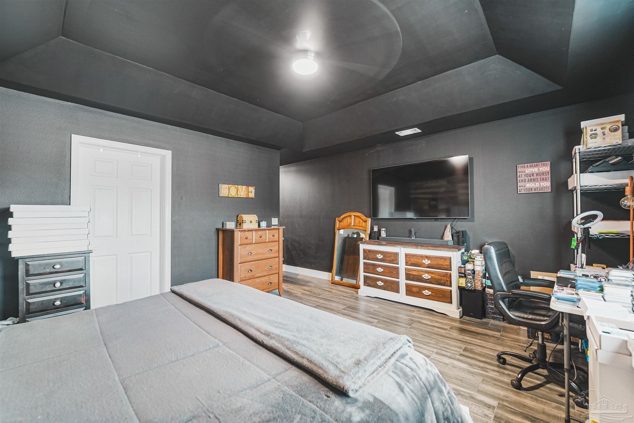 724 Landing Lane Pensacola FL 32507