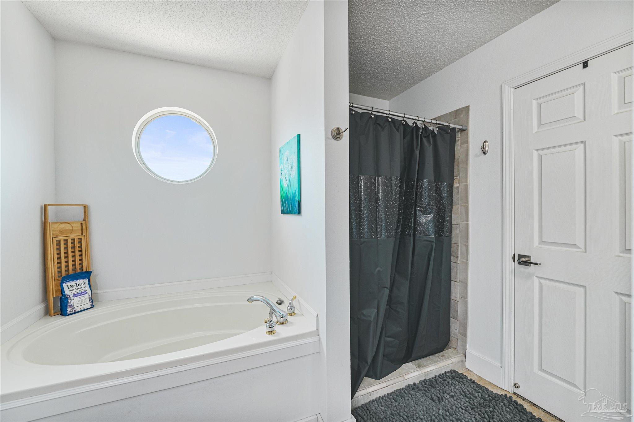 724 Landing Lane Pensacola FL 32507