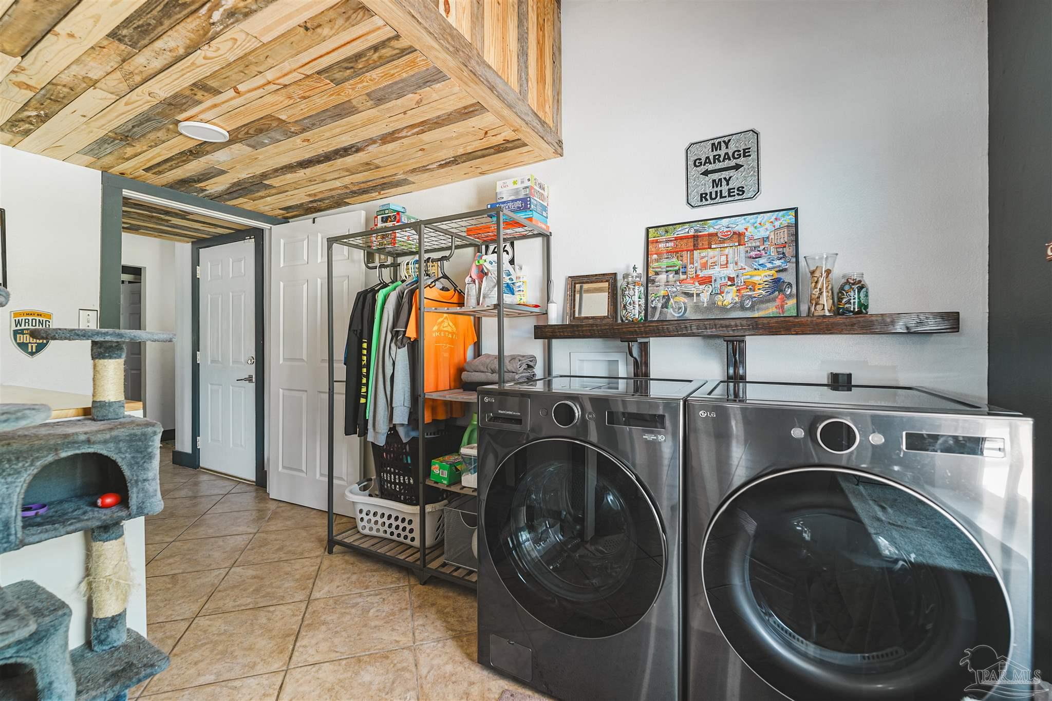 724 Landing Lane Pensacola FL 32507