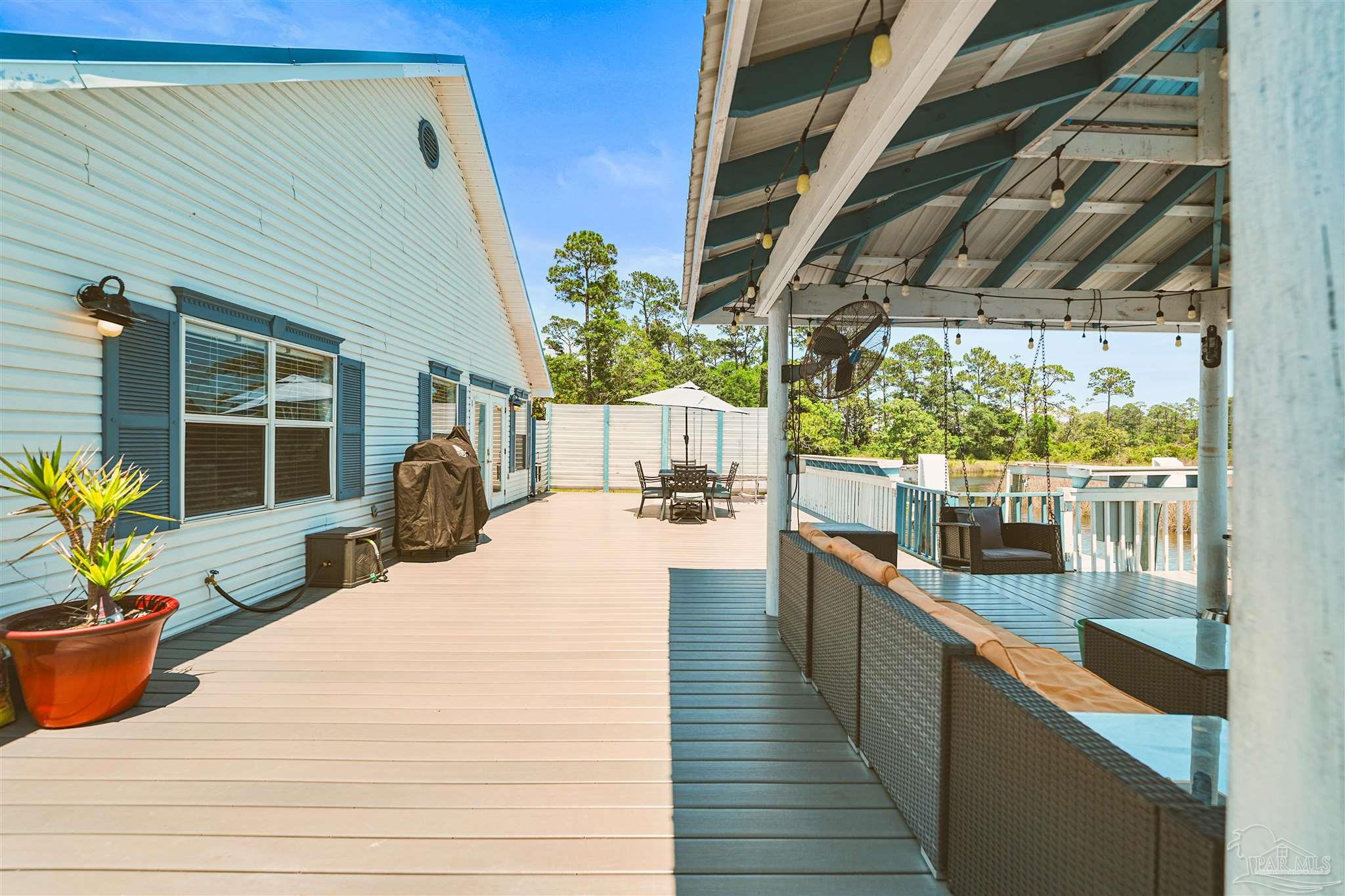 724 Landing Lane Pensacola FL 32507