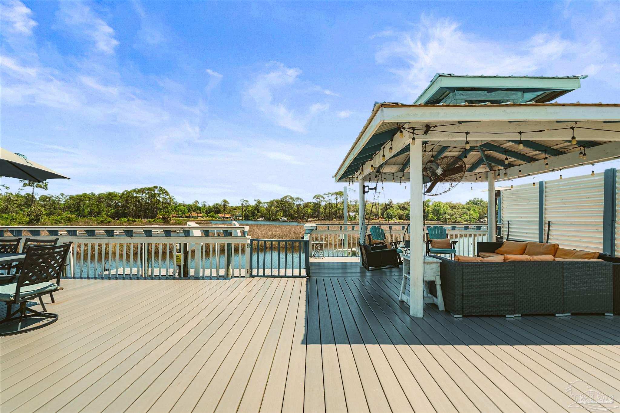 724 Landing Lane Pensacola FL 32507
