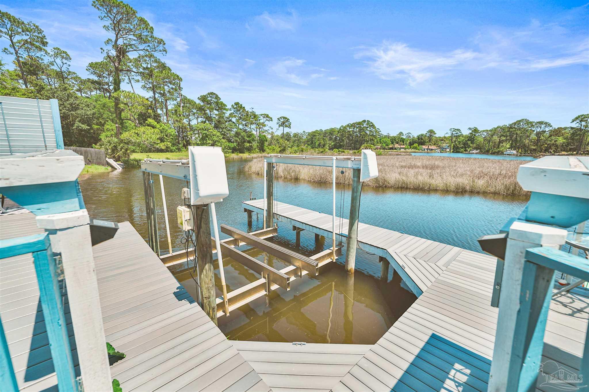 724 Landing Lane Pensacola FL 32507