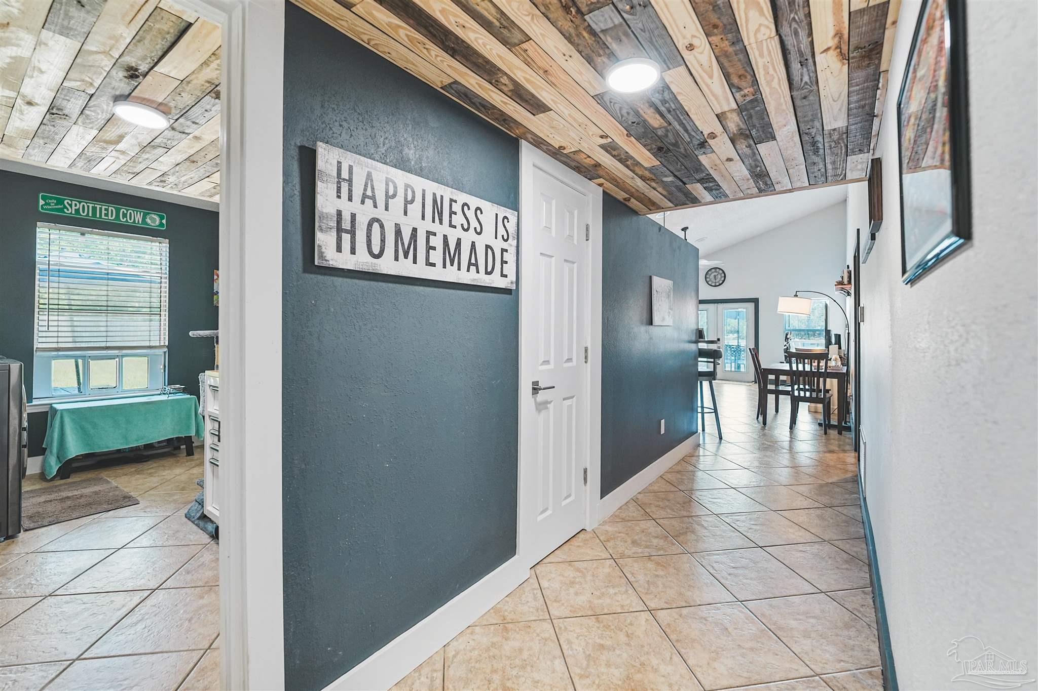 724 Landing Lane Pensacola FL 32507