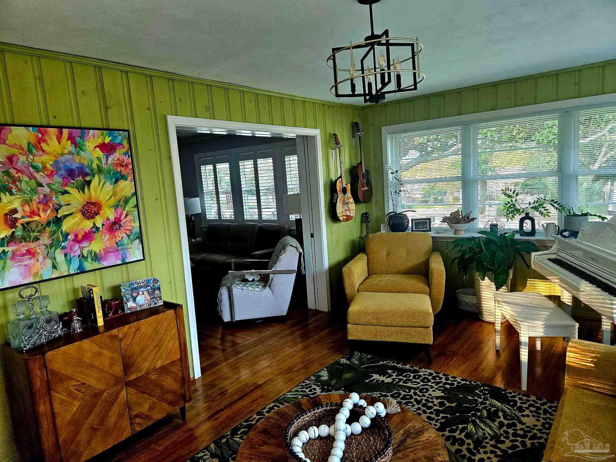 2505 Yates Avenue Pensacola FL 32503