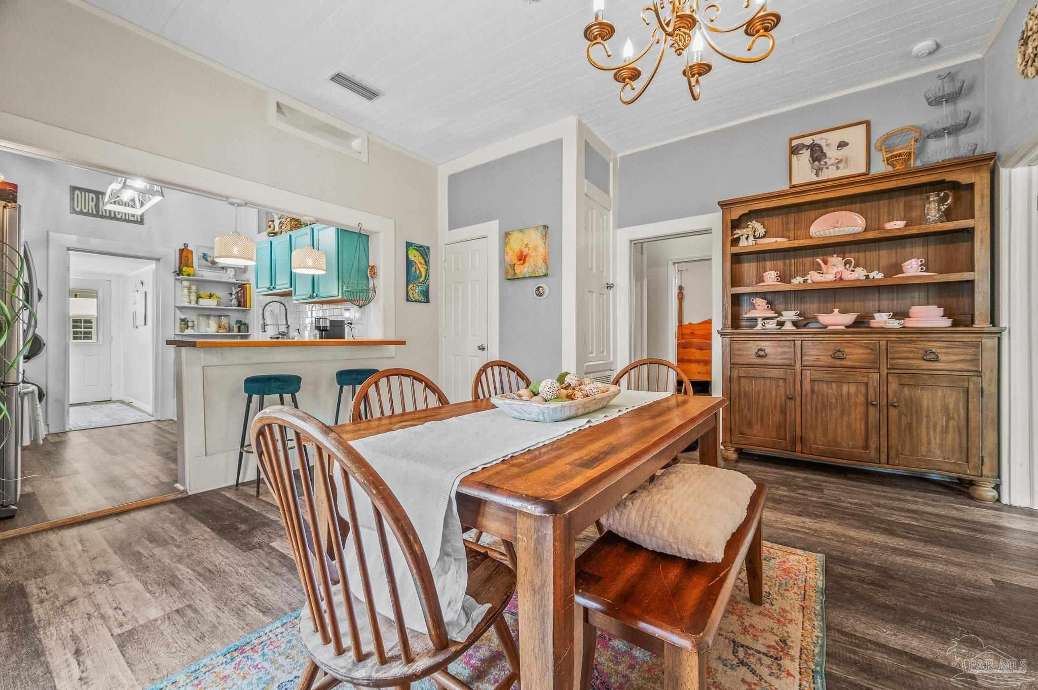 1220 E Cervantes Pensacola FL 32501