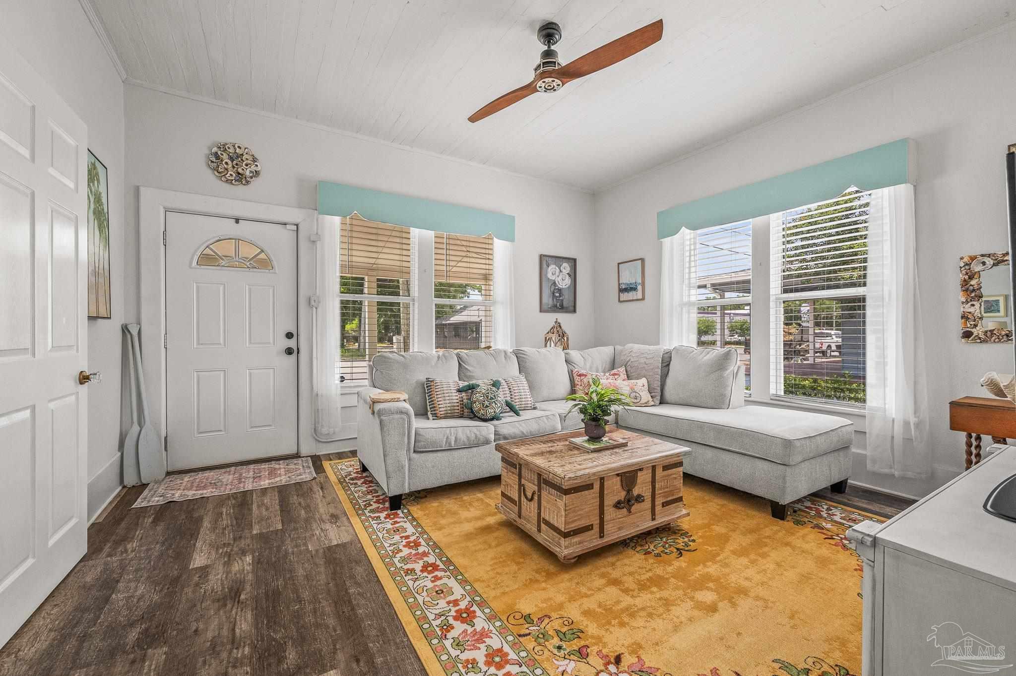 1220 E Cervantes Pensacola FL 32501