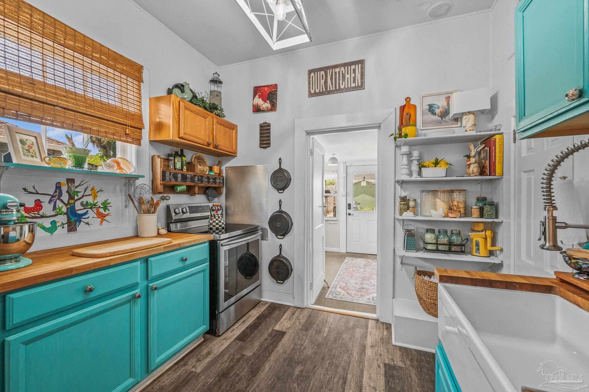 1220 E Cervantes Pensacola FL 32501