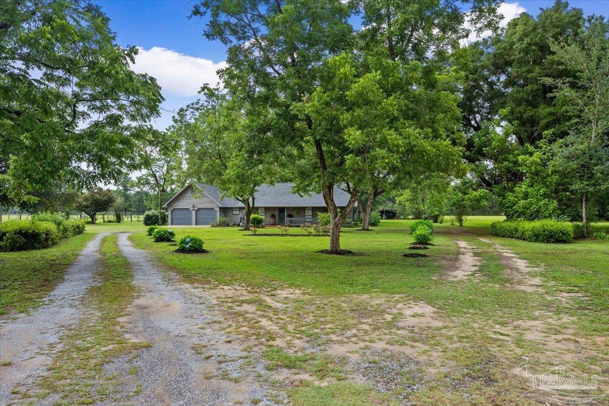 862 Us 90 Holt FL 32564