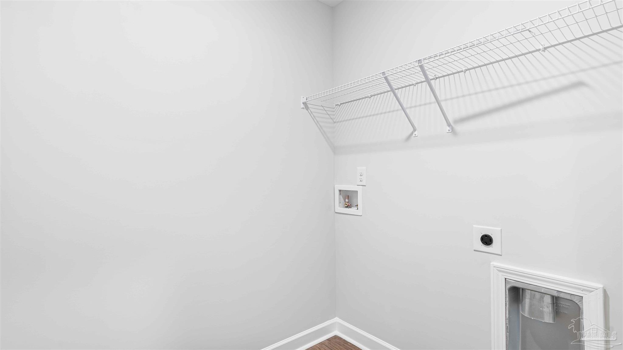 2063 Wiregrass Street Navarre FL 32566