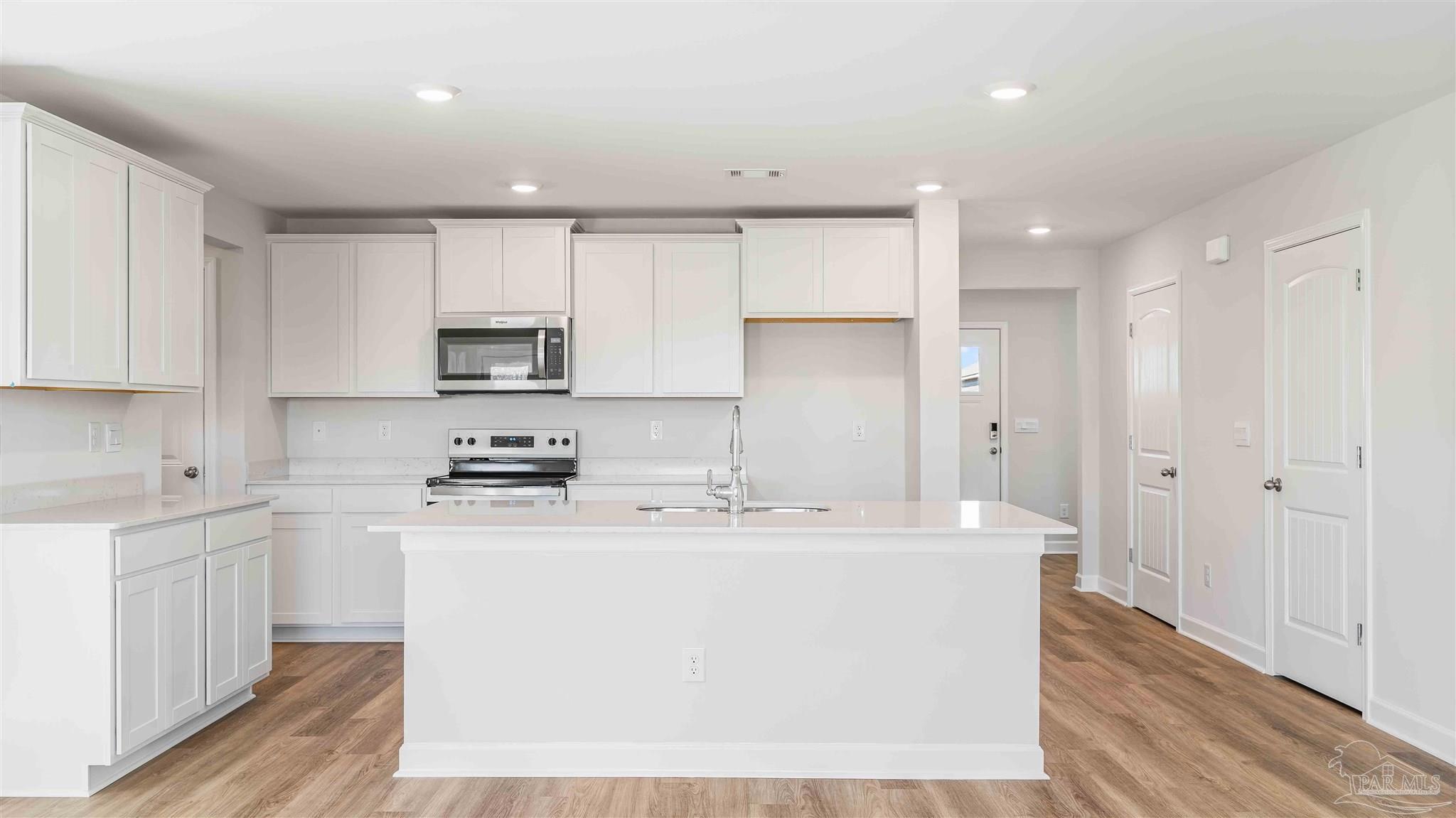 2063 Wiregrass Street Navarre FL 32566