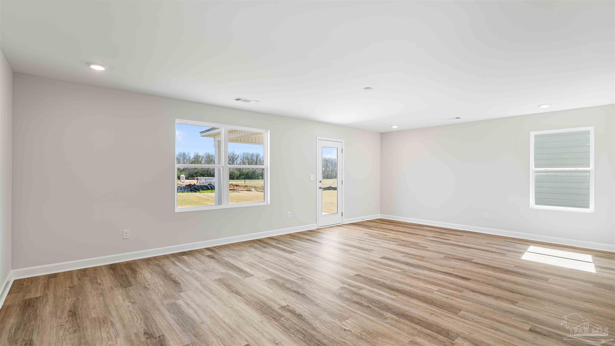 2063 Wiregrass Street Navarre FL 32566