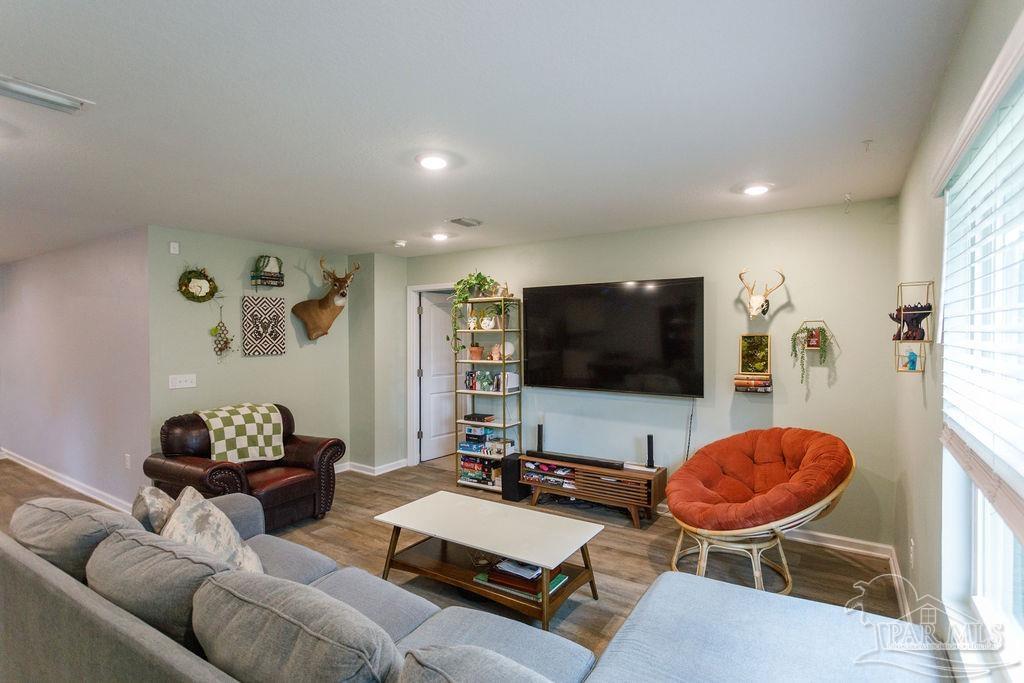 1887 Mary Jo Way Pensacola FL 32534