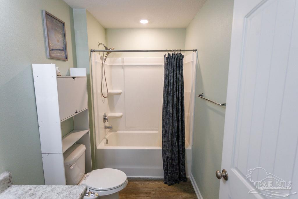 1887 Mary Jo Way Pensacola FL 32534