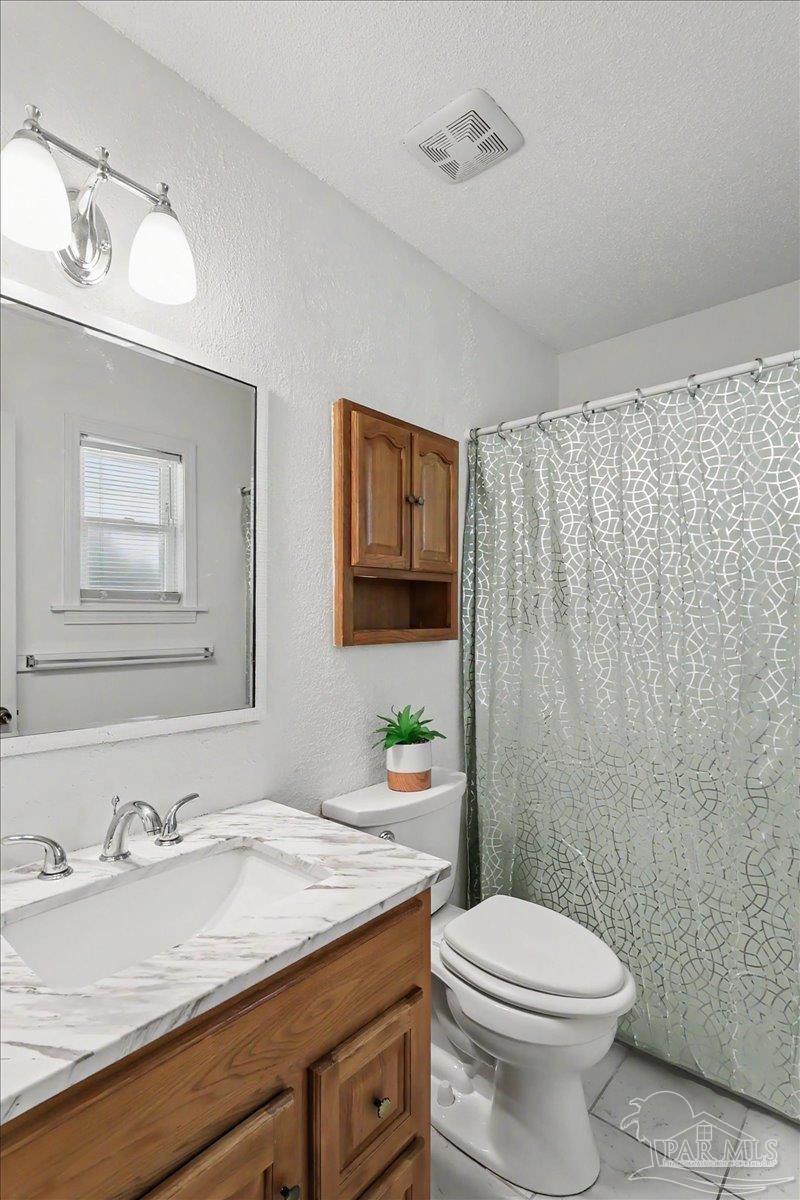 7815 Oak Forest Place Pensacola FL 32514