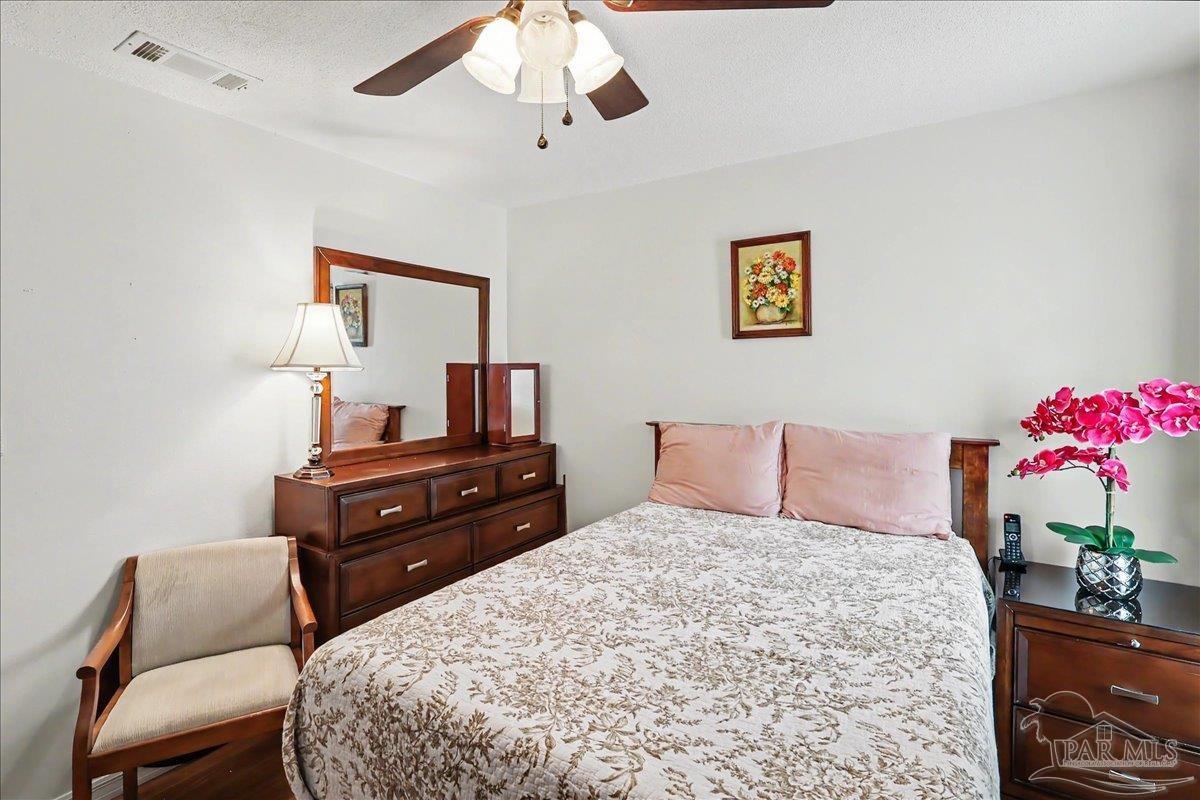 7815 Oak Forest Place Pensacola FL 32514