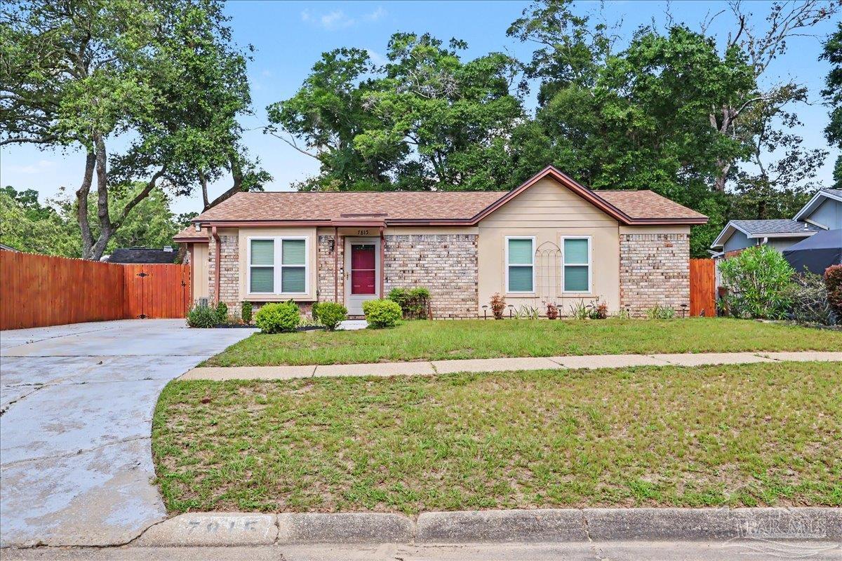 7815 Oak Forest Place Pensacola FL 32514