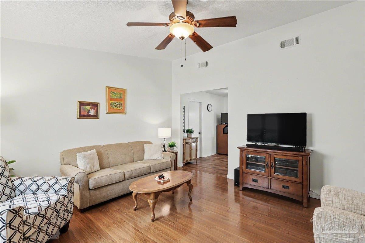 7815 Oak Forest Place Pensacola FL 32514