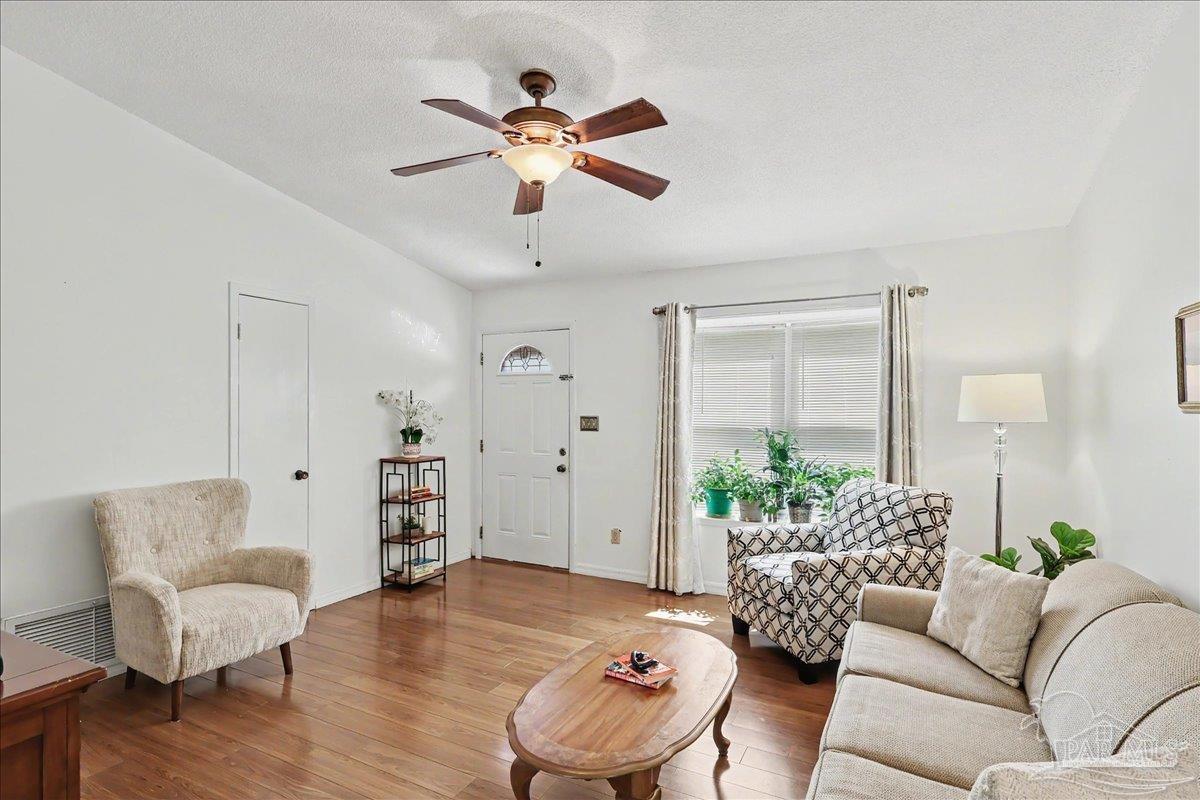 7815 Oak Forest Place Pensacola FL 32514