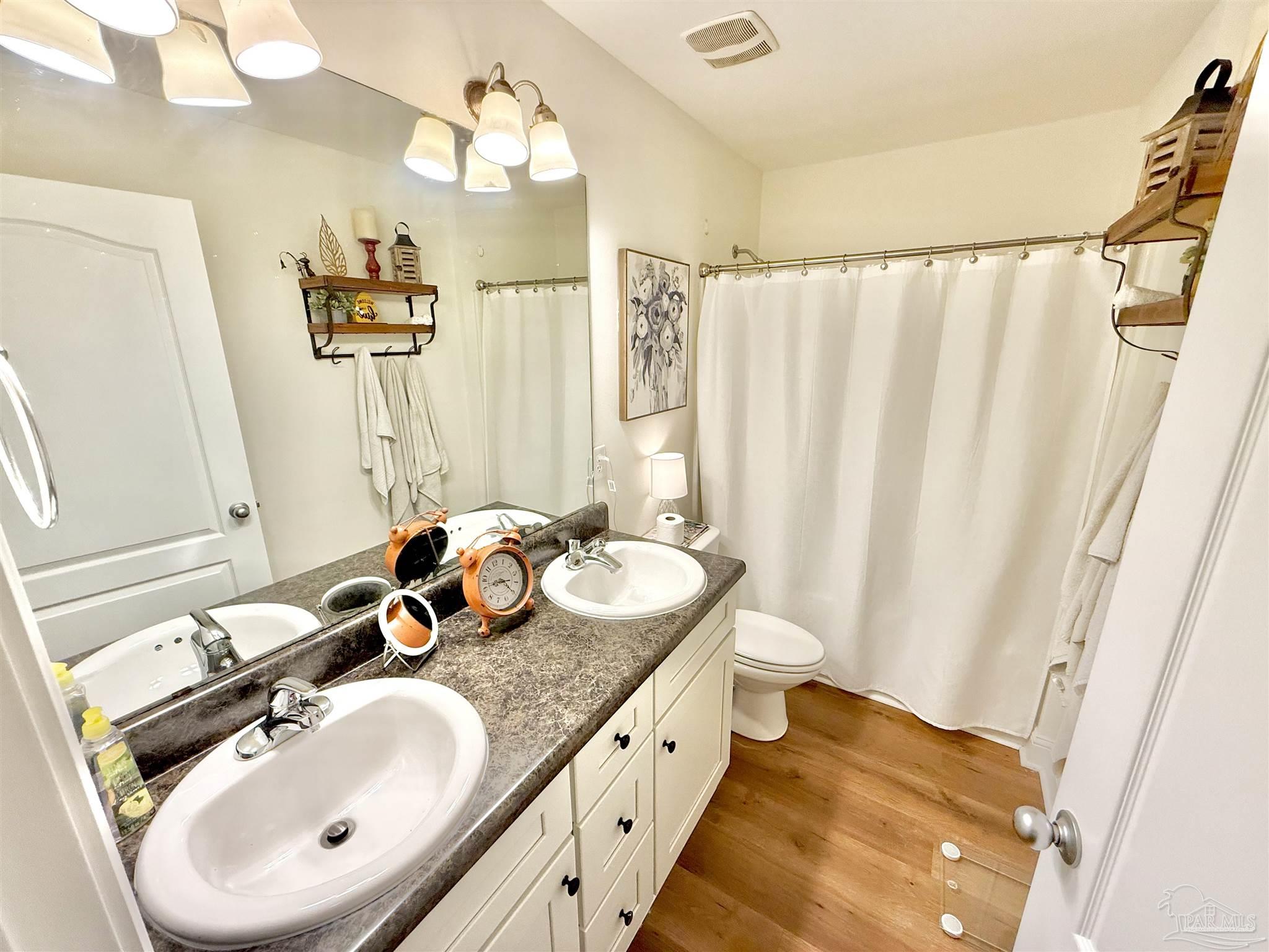 5497 Tucker Circle Pace FL 32571