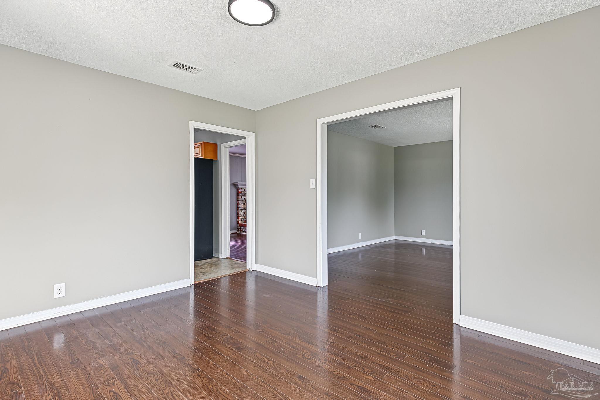 1085 Farmington Pensacola FL 32504